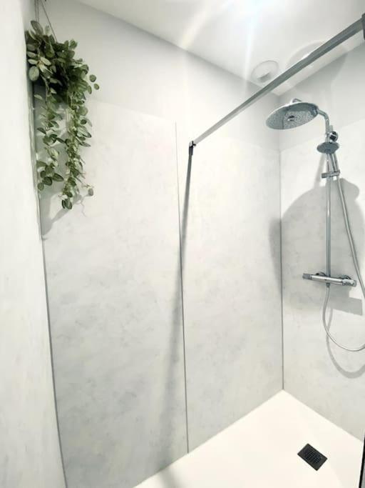 Appartement Proche Du Lac D'Allier Βισύ Εξωτερικό φωτογραφία